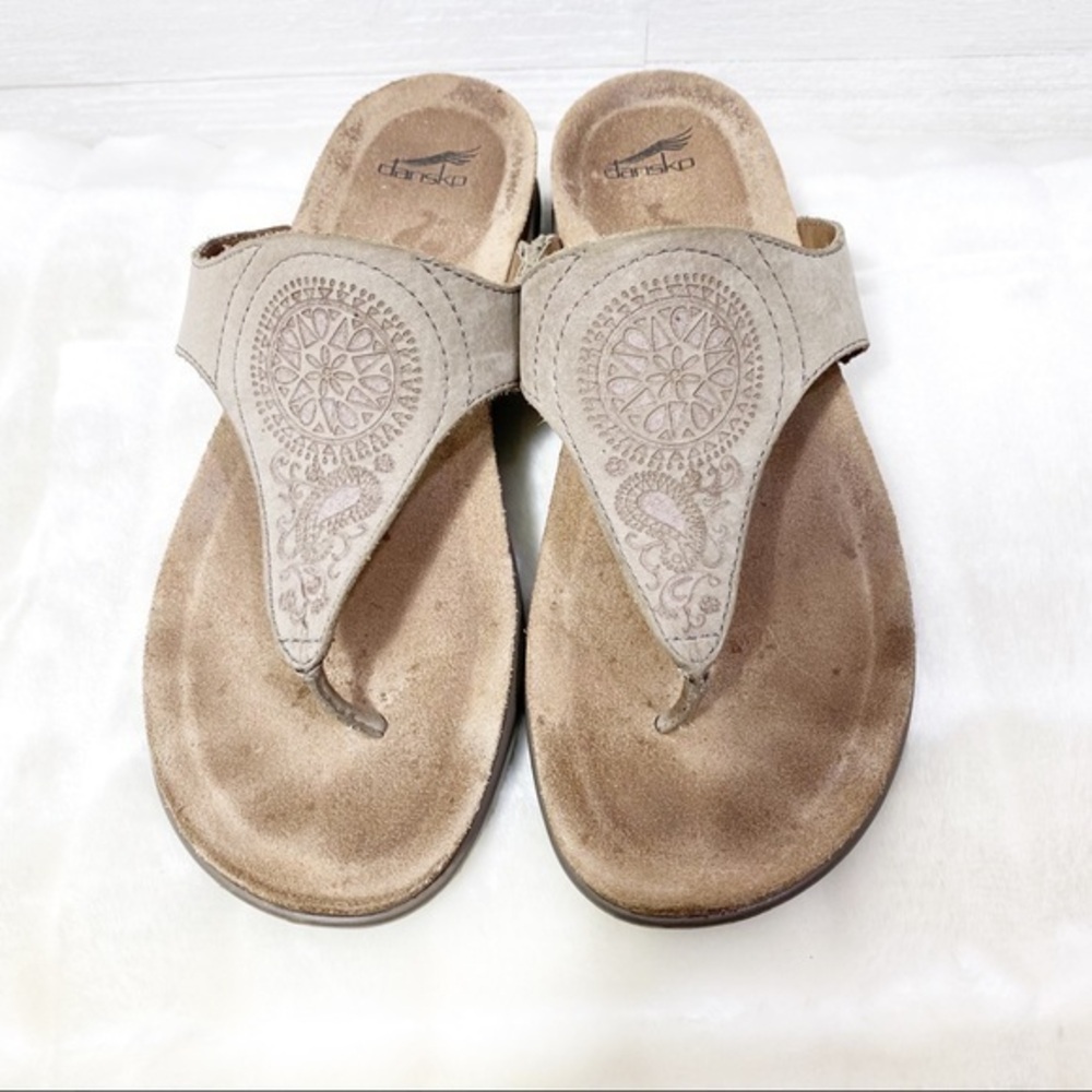 Dansko women’s sandals Size 37
